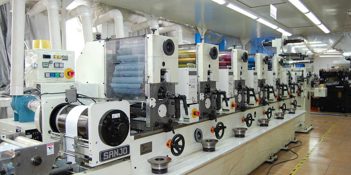 Shenzhen KHJ Technology Co., Ltd línea de producción del fabricante